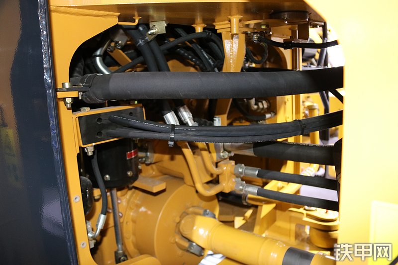 山工SEM676D装载机展会( )