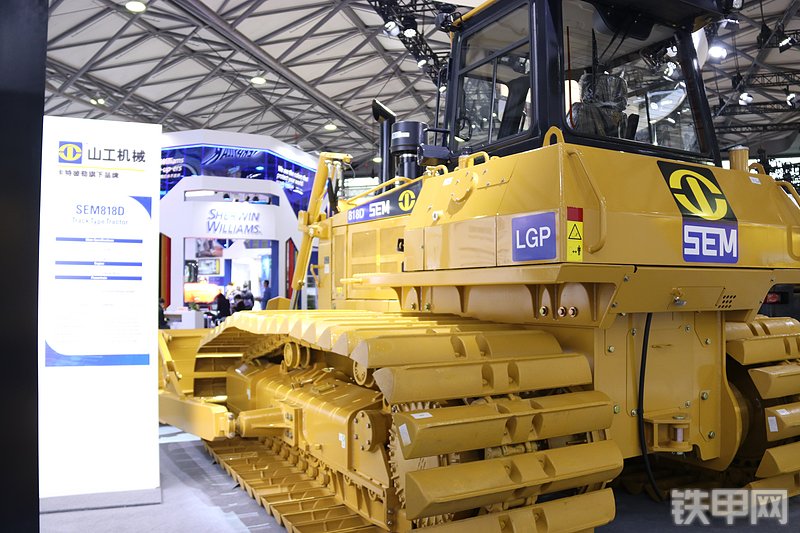 山工SEM818D推土机展会( )