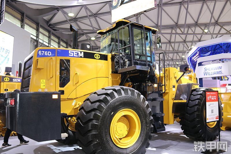 山工SEM676D装载机展会( )