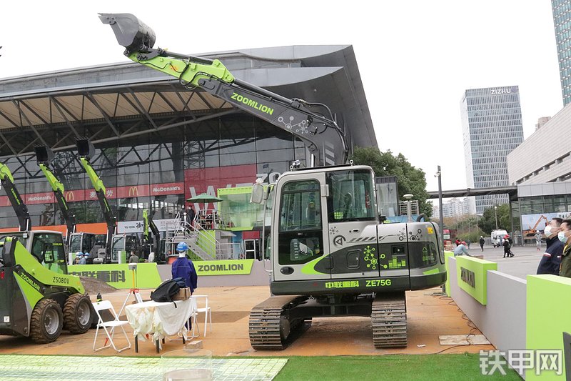 中联重科ZE75G挖掘机整机外观