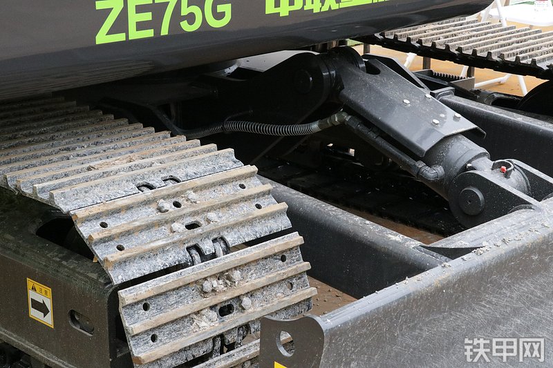 中联重科ZE75G挖掘机