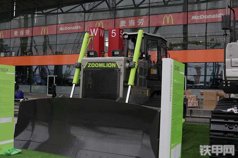 中联重科ZD170GH推土机展会( )