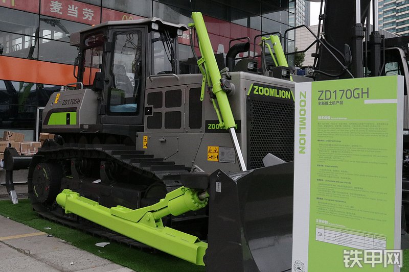 中联重科ZD170GH推土机展会( )