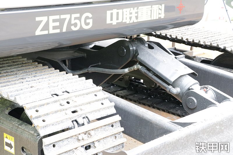 中联重科ZE75G挖掘机