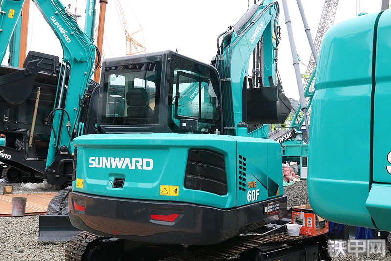 山河智能SWE60F-1挖掘机局部