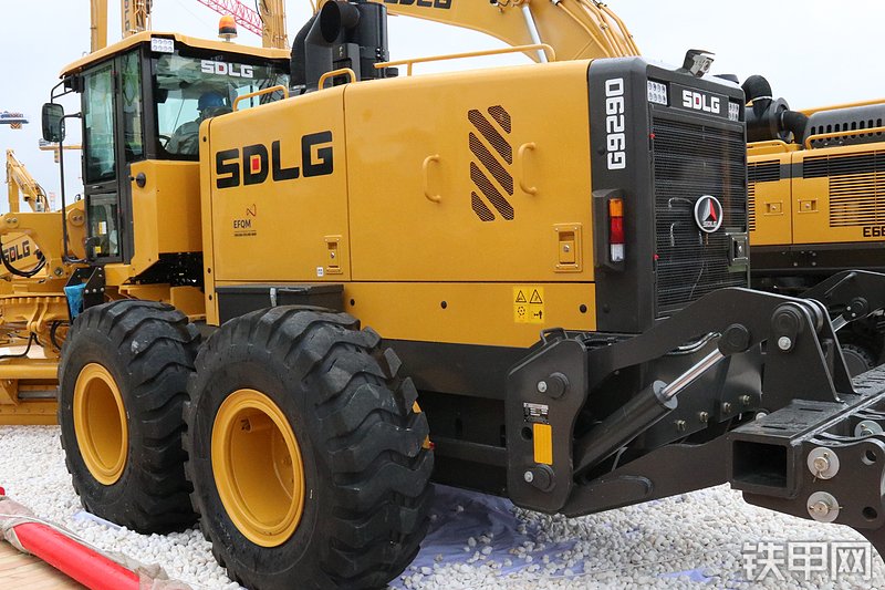 山东临工G9290平地机整机外观