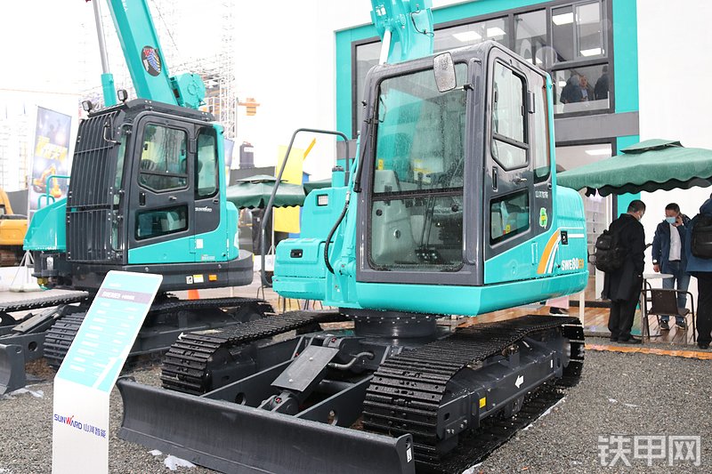 山河智能 SWE80E9挖掘机展会( )