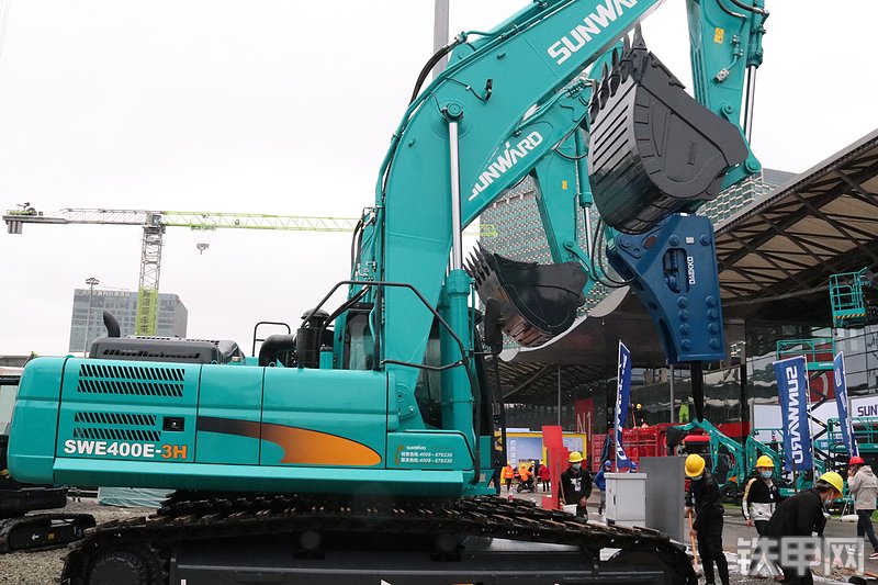 山河智能SWE400E-3H挖掘机整机外观
