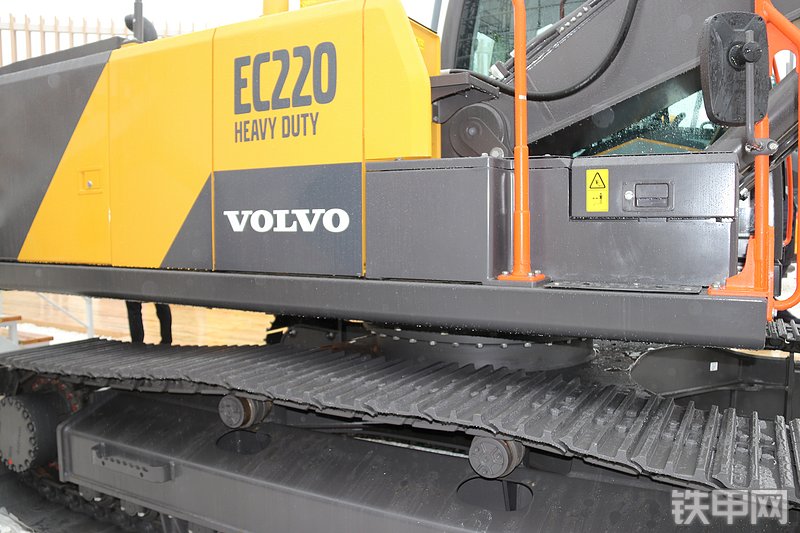 沃尔沃EC220 HEAVY DUTY挖掘机局部