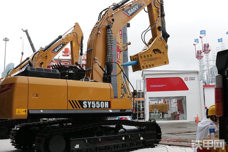 三一重工SY550H挖掘机展会( )