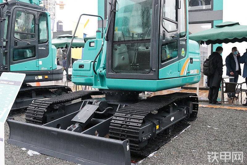 山河智能 SWE80E9挖掘机展会( )