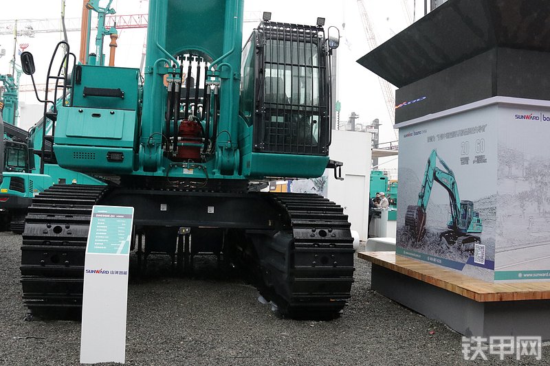 山河智能SWE950E-3H挖掘机整机外观