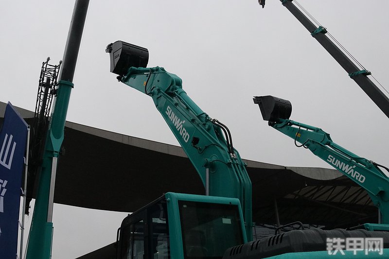 山河智能SWE135E-3H挖掘机局部