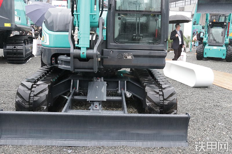 山河智能SWE90UF挖掘机