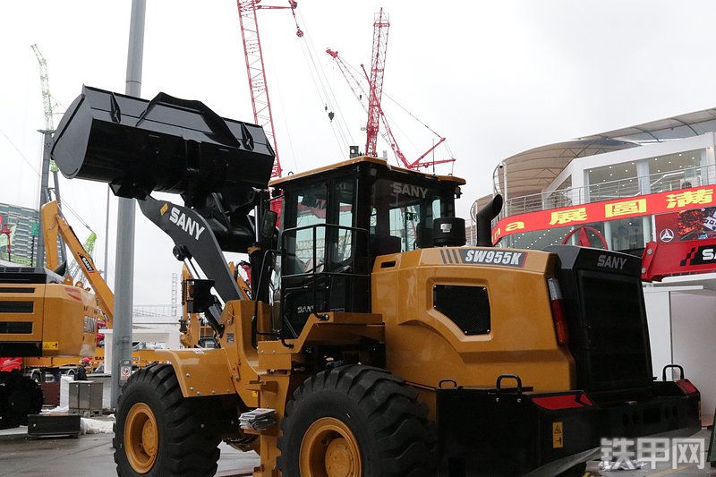 三一重工SW955K装载机展会( )