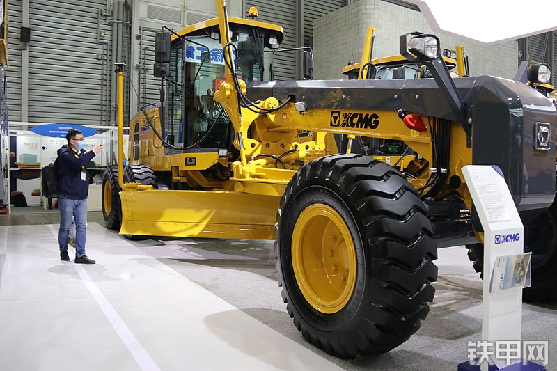 徐工gr2205t3平地机