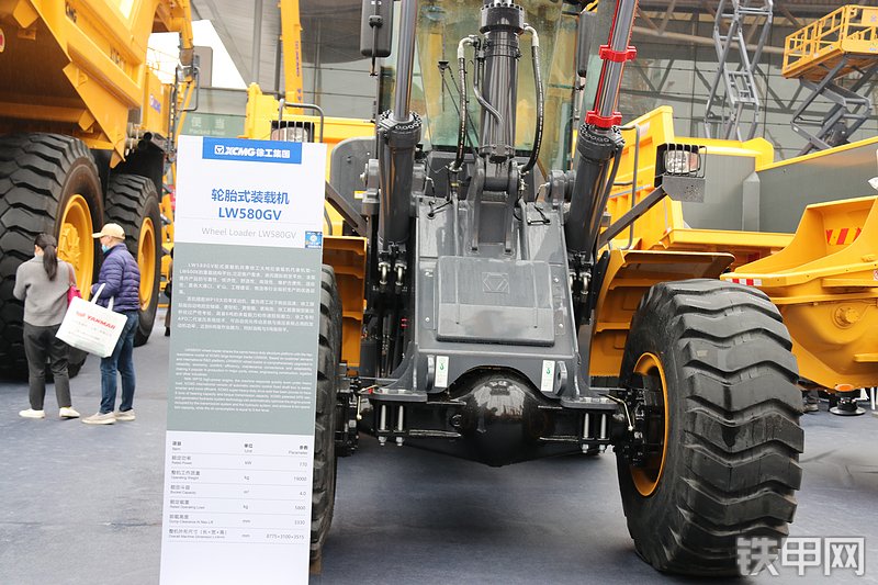 徐工LW580GV装载机整机外观