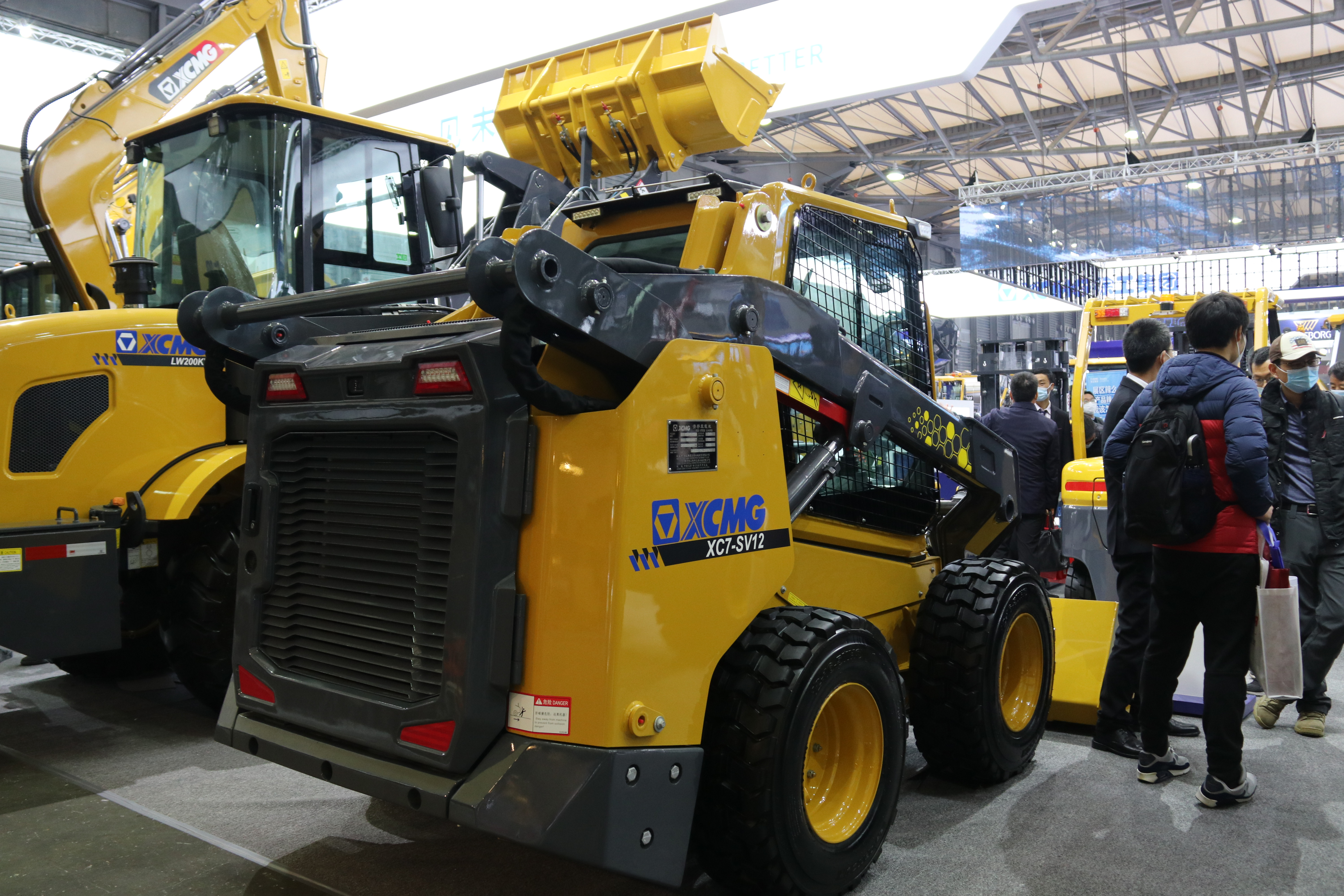 徐工xc7-sv12滑移装载机图片大全_徐工xc7sv12整机外观照片-铁甲工程