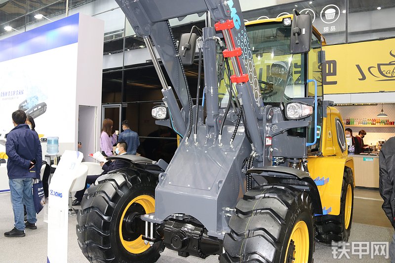 徐工XC918EV(电动)装载机局部