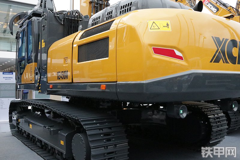 徐工XE450M抓料机整机外观