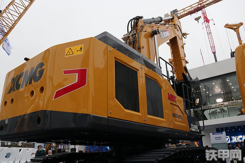 徐工XE650DK MAX挖掘机局部