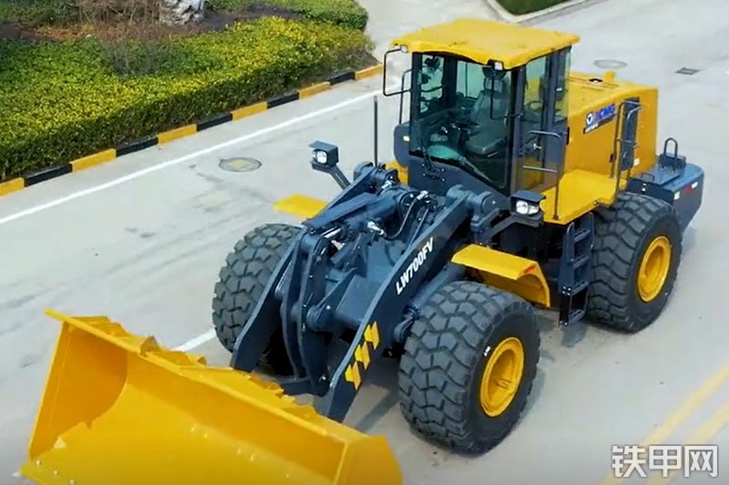 徐工LW700FV装载机整机外观