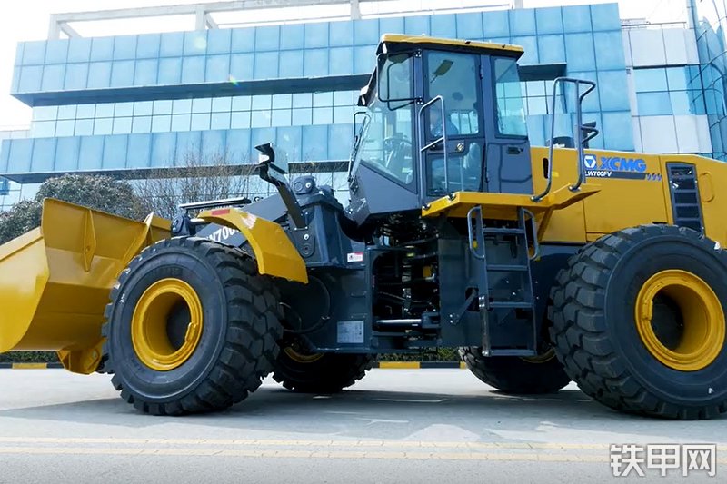 徐工LW700FV装载机整机外观
