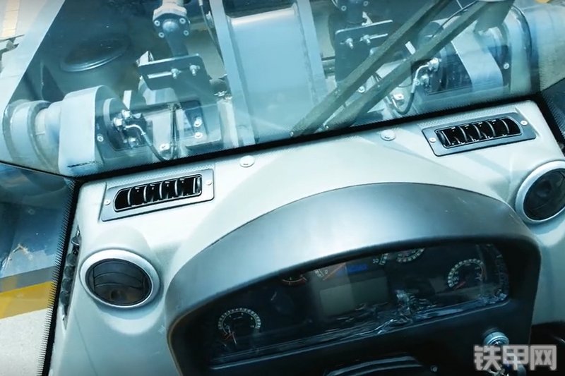 徐工LW700FV装载机局部