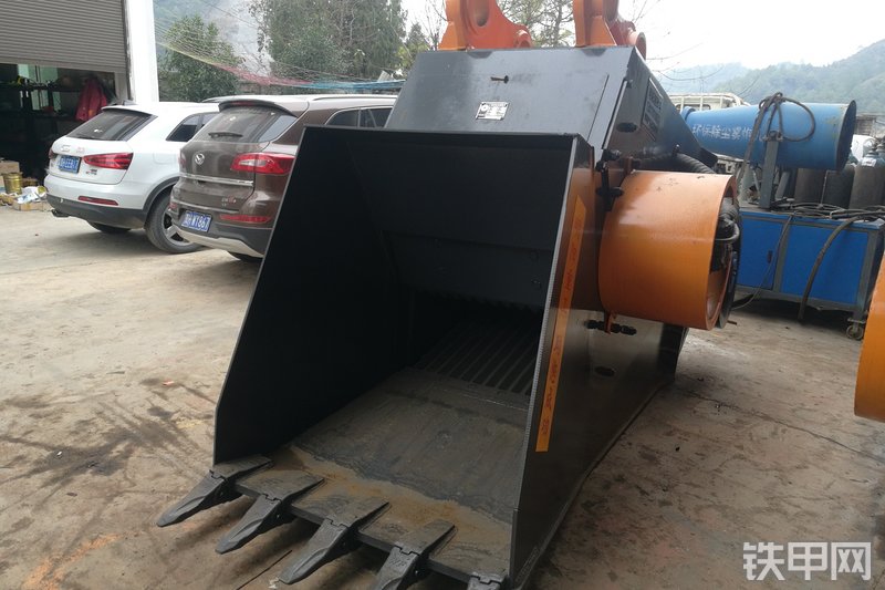 明阳重工MY-80铲斗整机外观