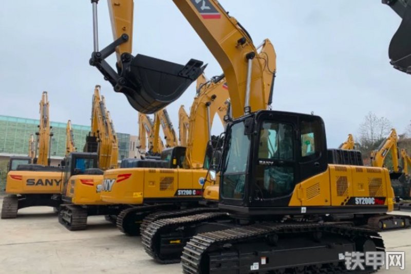 三一重工SY200C Plus挖掘机整机外观