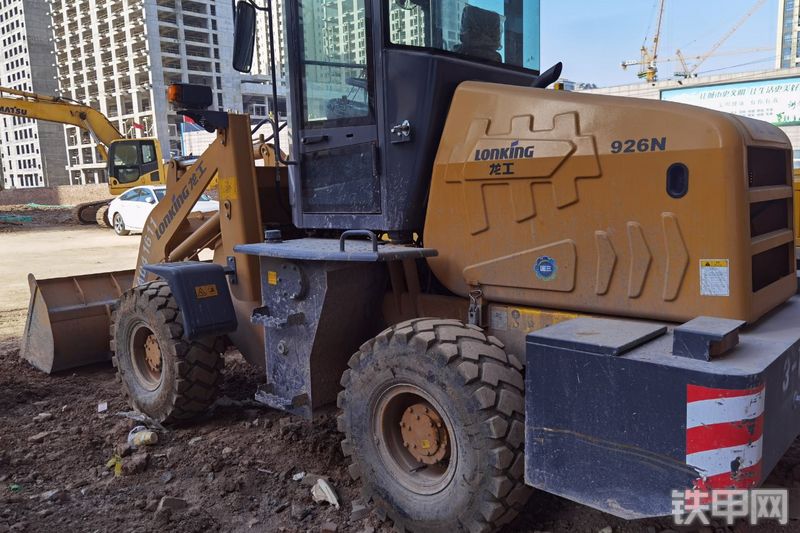 龙工926N装载机整机外观