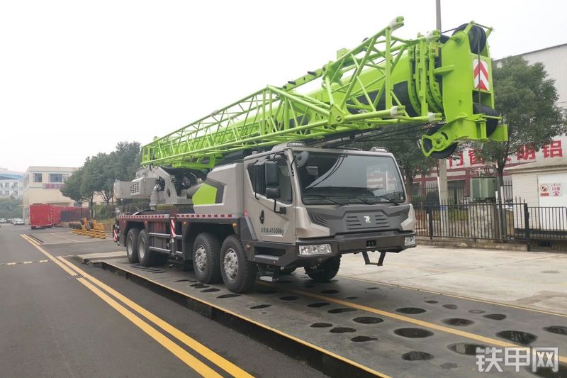 中联重科ZTC500A552起重机整机外观