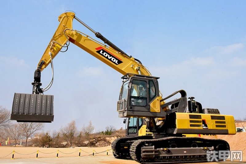 雷沃重工fr500e2rg履带式挖掘机