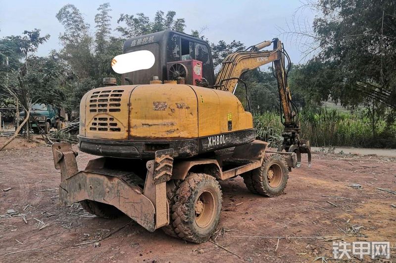 鑫豪XH80L-8挖掘机整机外观
