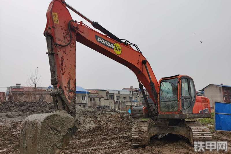 迪万伦DX215-9C-OEM挖掘机整机外观