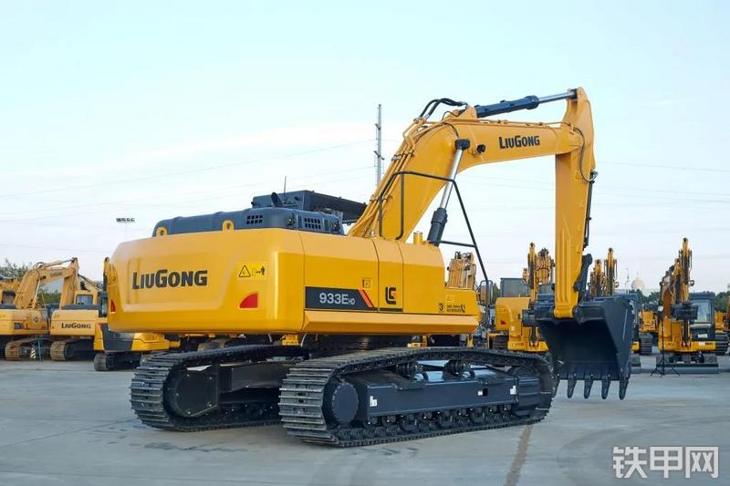 柳工CLG933EHD挖掘机整机外观