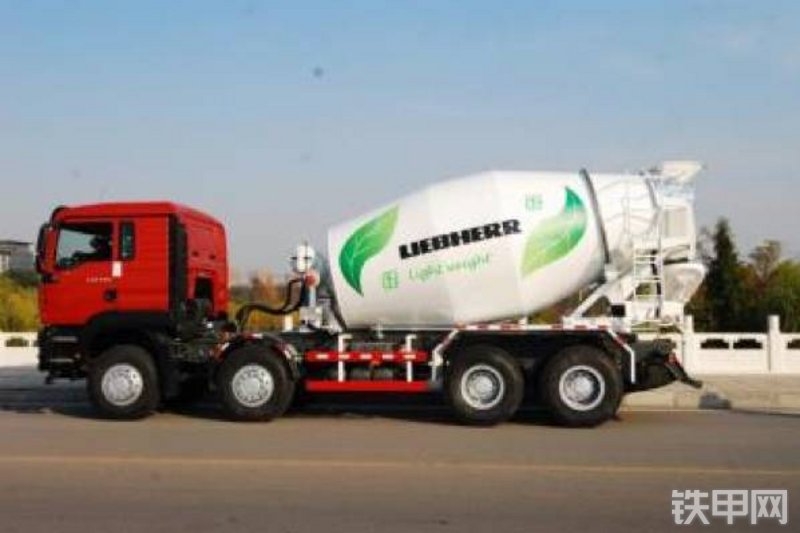 利勃海尔htm804qing搅拌运输车
