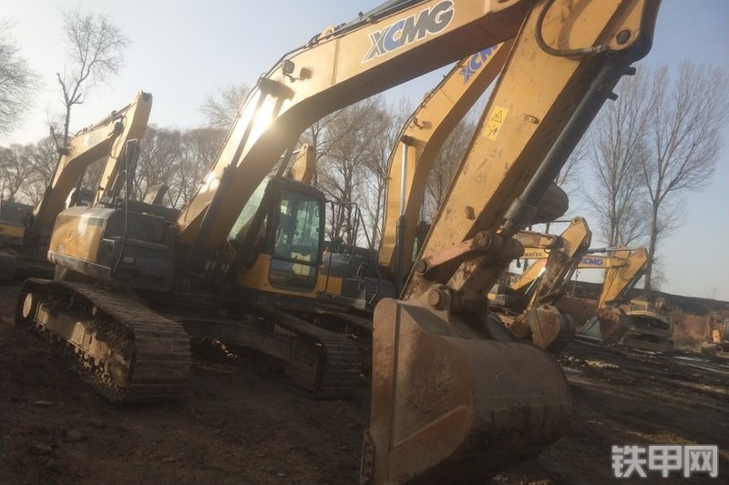 徐工xe265d履带式挖掘机