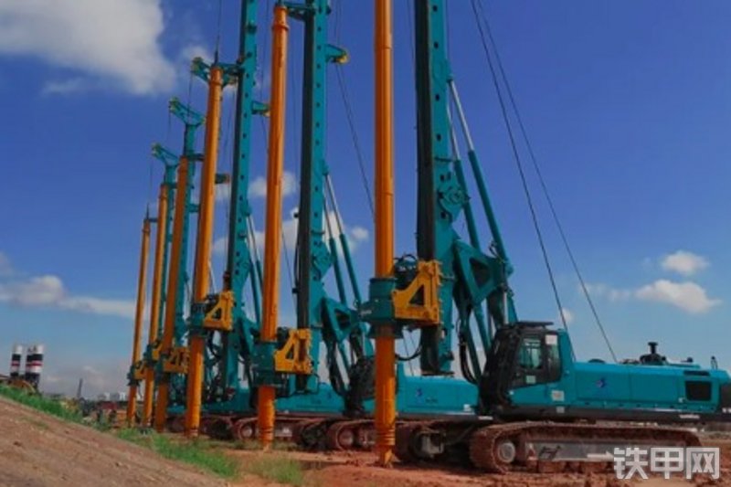 山河智能SWDM200H旋挖钻整机外观