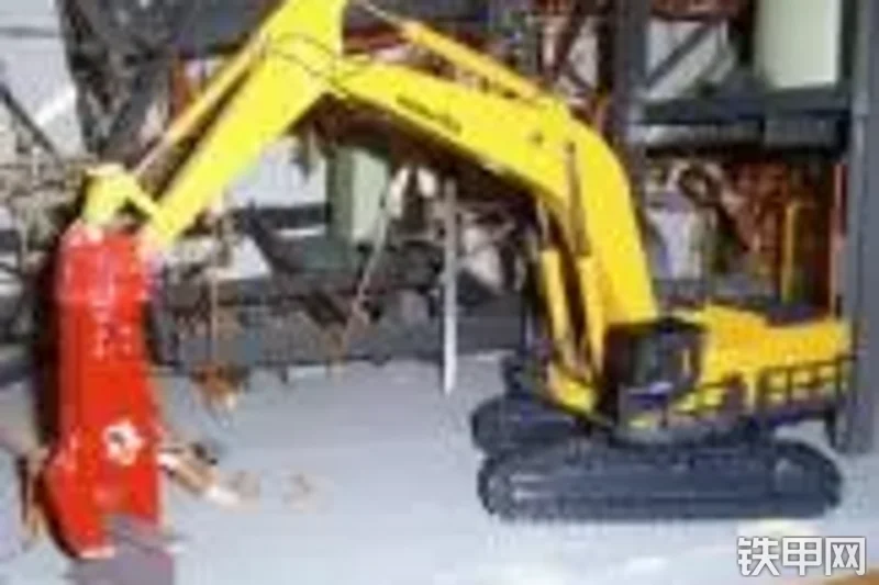 小松PC1100-6挖掘机整机外观