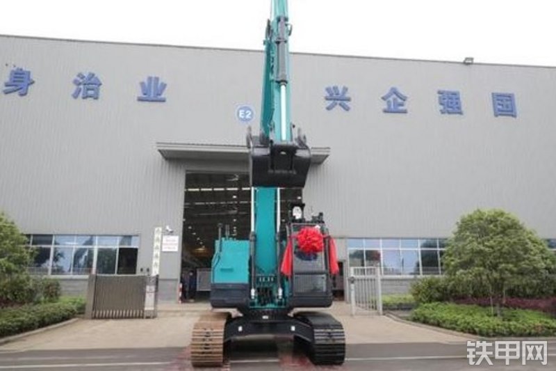 山河智能SWE240FED电动智能挖掘机整机外观