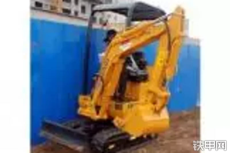 雷沃重工FR15-7挖掘机整机外观