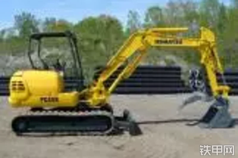 小松PC45R-8挖掘机整机外观