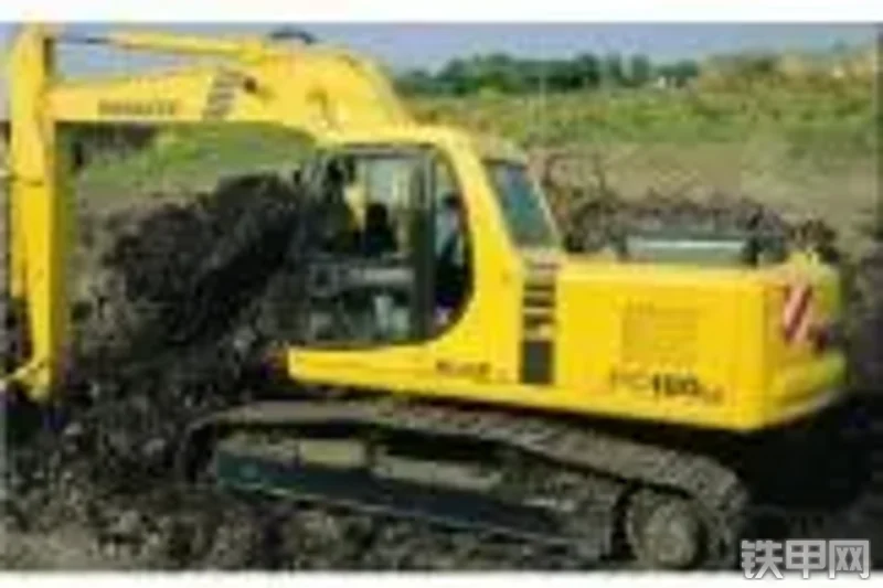 小松PC180NLC-6挖掘机整机外观