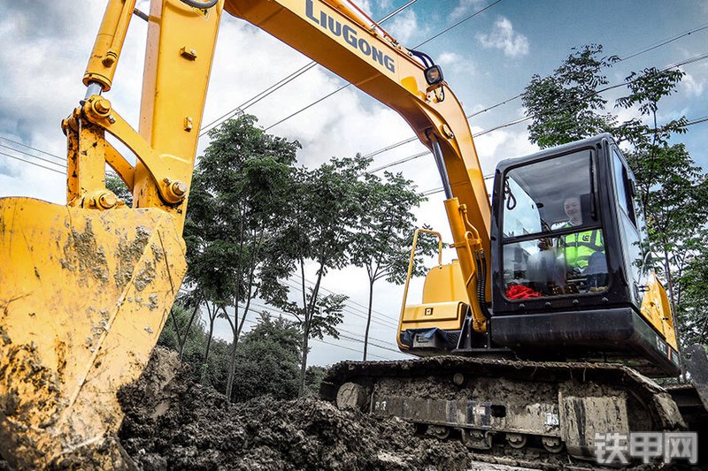 柳工clg908ehd履带式挖掘机