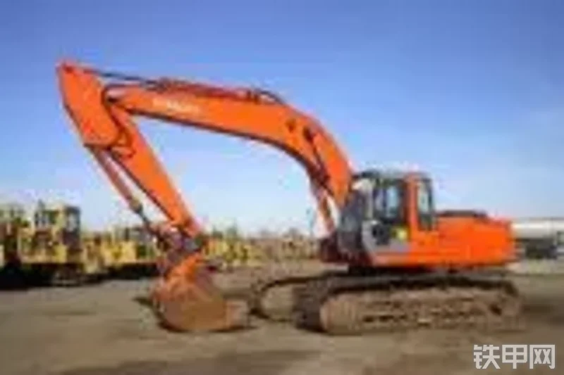 日立ZX270LC挖掘机整机外观