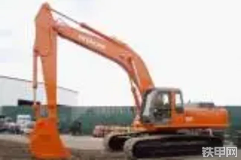 日立ZX330挖掘机整机外观