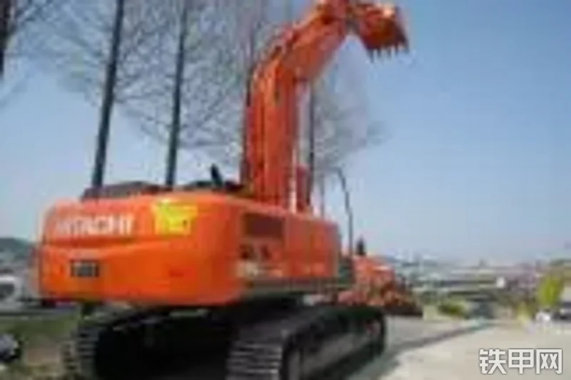 日立ZX350LC-3挖掘机整机外观