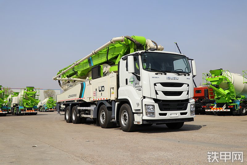 雷萨重机BJ5350THB-XF(L10-52米)泵车整机外观