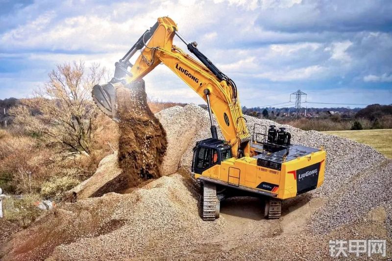 柳工CLG995FDM挖掘机整机外观